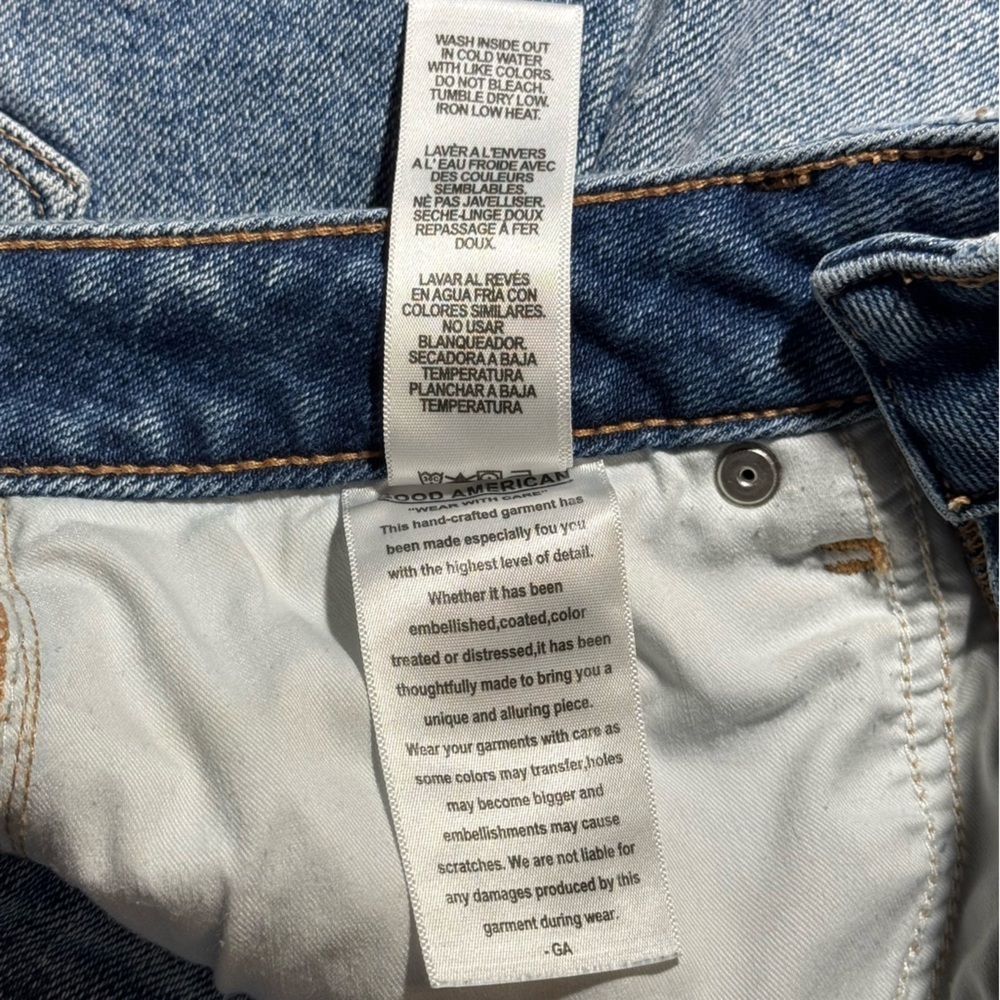 Good American High Rise Cheeky Button Fly Denim Shorts 2/26 - Picture 10 of 12